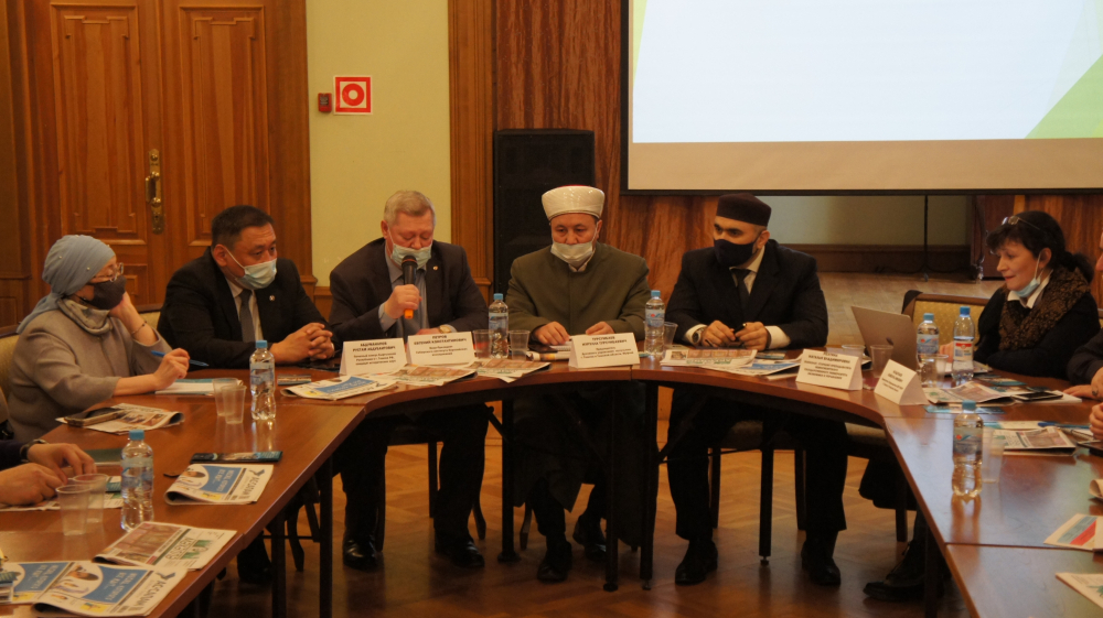 Шестое заседание дискуссионного клуба евразийской исламской молодежи