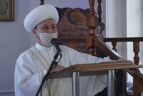 НАМАЗ ИД-АЛЬ-ФИТР В БЕЛОЙ СОБОРНОЙ МЕЧЕТИ Г.ТОМСКА